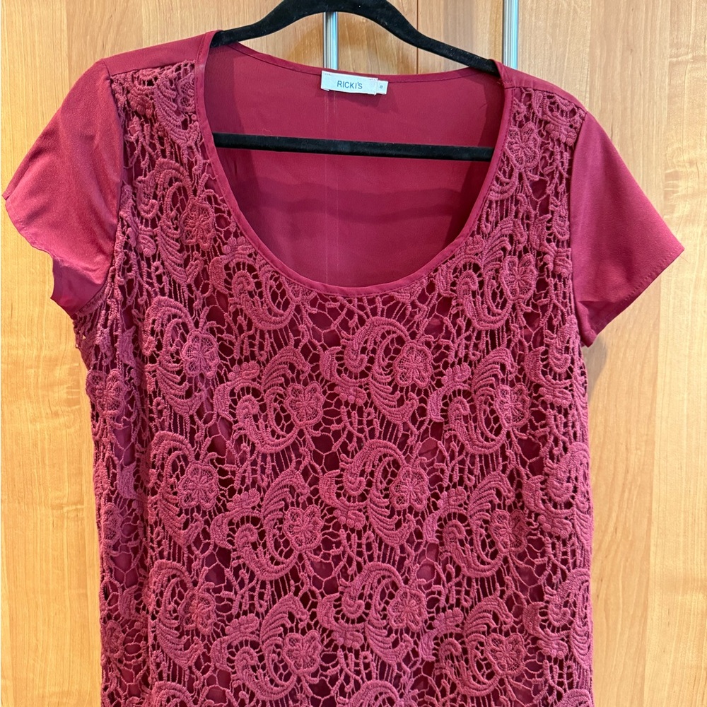 Ricki’s Burgundy Lace Overlay Top – Size 8